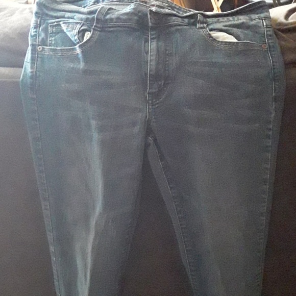 Jeans - Picture 4 of 4